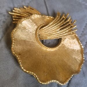 Elegant Gold Brooch